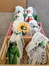 Load image into Gallery viewer, Frog in Bonnet Heknitt Sticker
